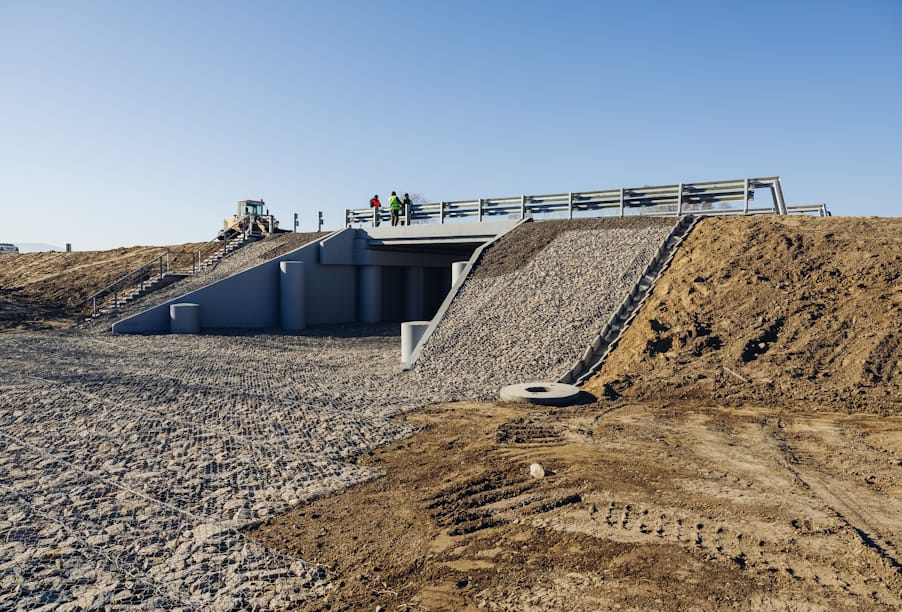 В Республике Бурятия продолжается капитальный ремонт дороги от Никольска до Шергино